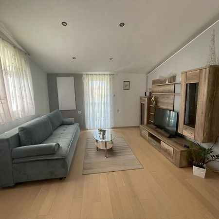 Apartments Meri 보디체 외부 사진